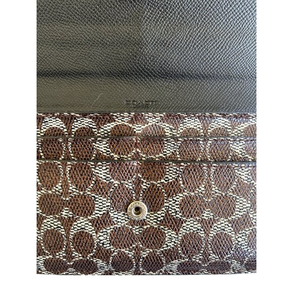 Coach Wallet Signature Logo C Pebbled Leather Checkbook Card Clutch Brown Black - Picture 7 of 7